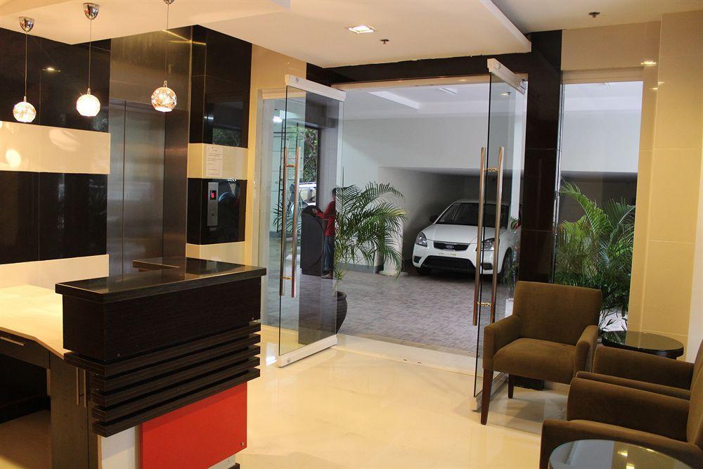 The Studio 18 Residences Manilla Buitenkant foto